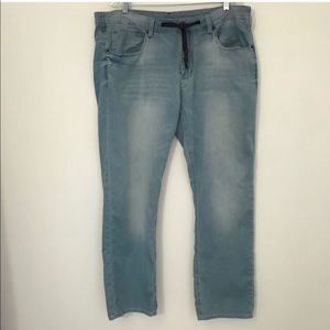 Buffalo David Bitton Size 36-37 Men’s Jeans- VERY Comfortable!